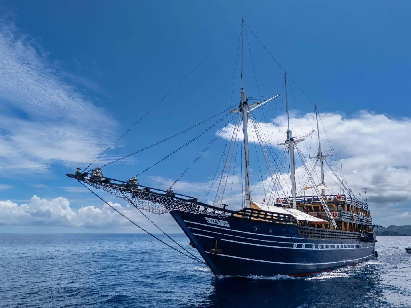 Amira Liveaboard
