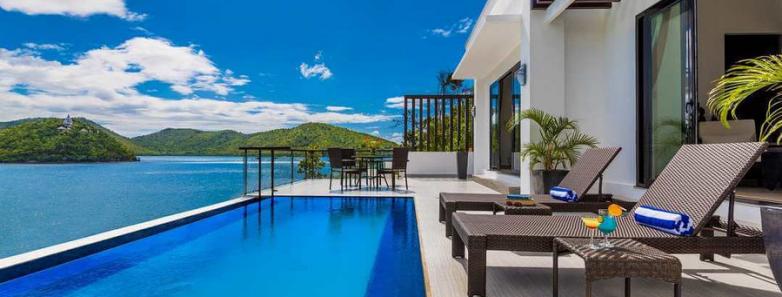 Private pool and sun beds