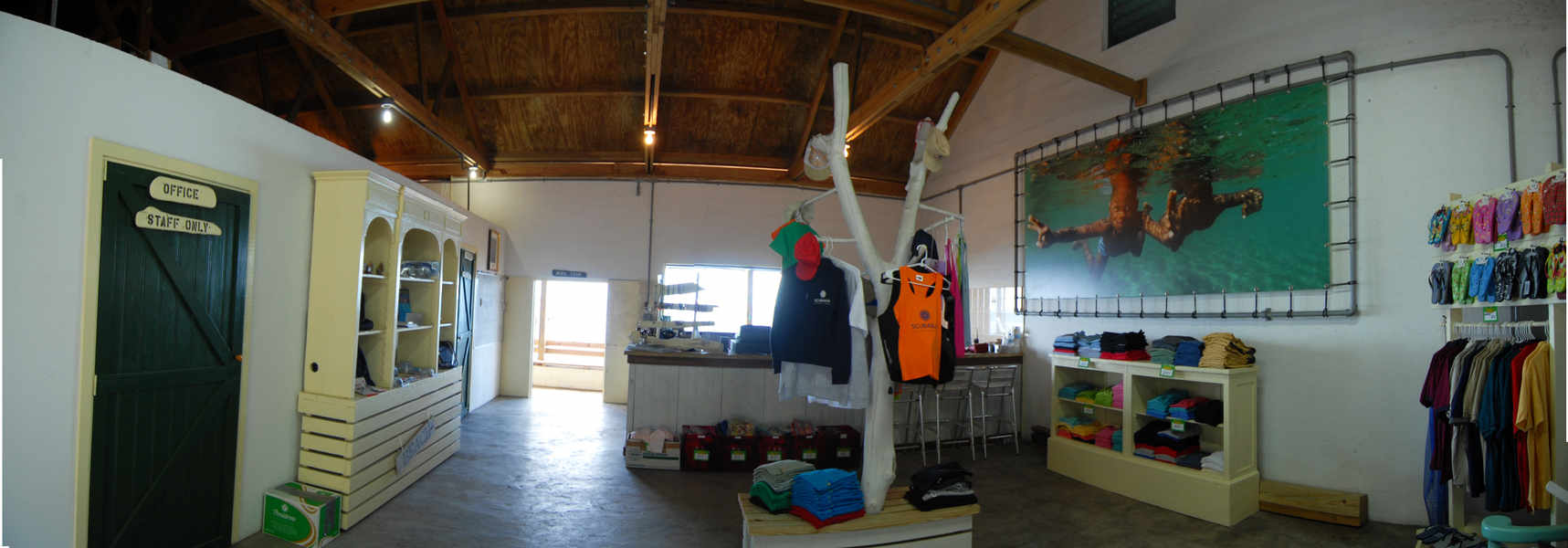 Scubaqua Dive Center