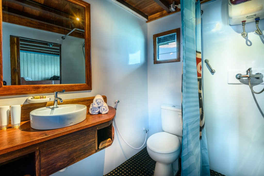 Mari Liveaboard