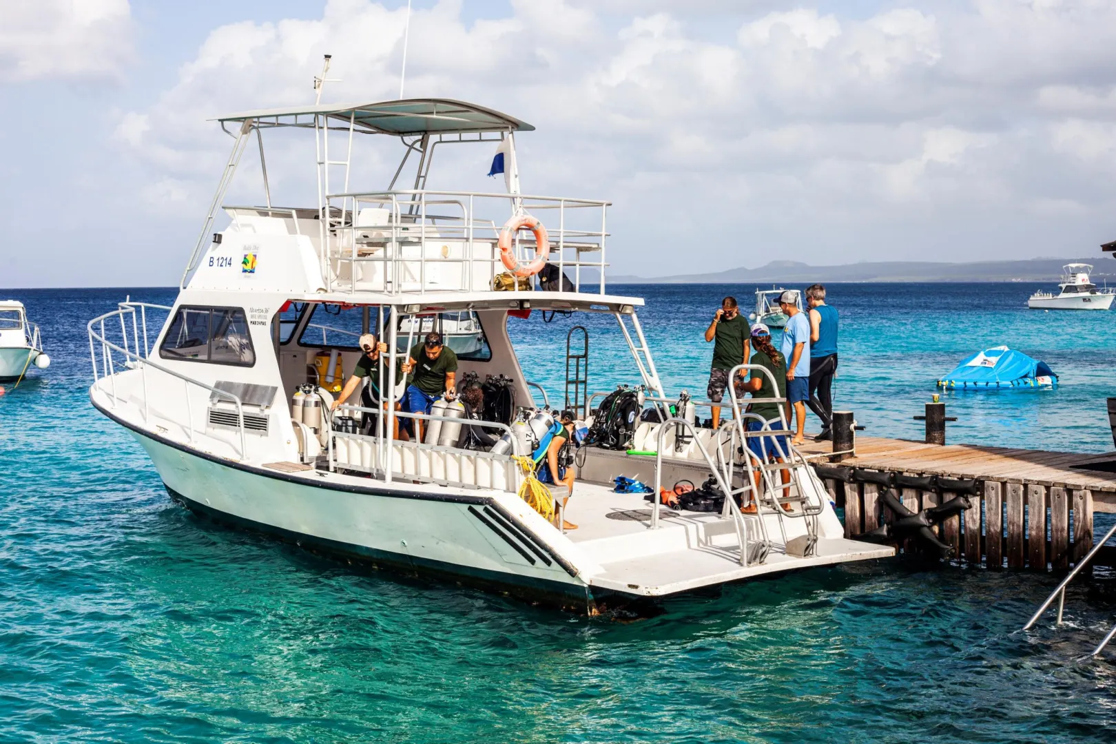 Boat Diving