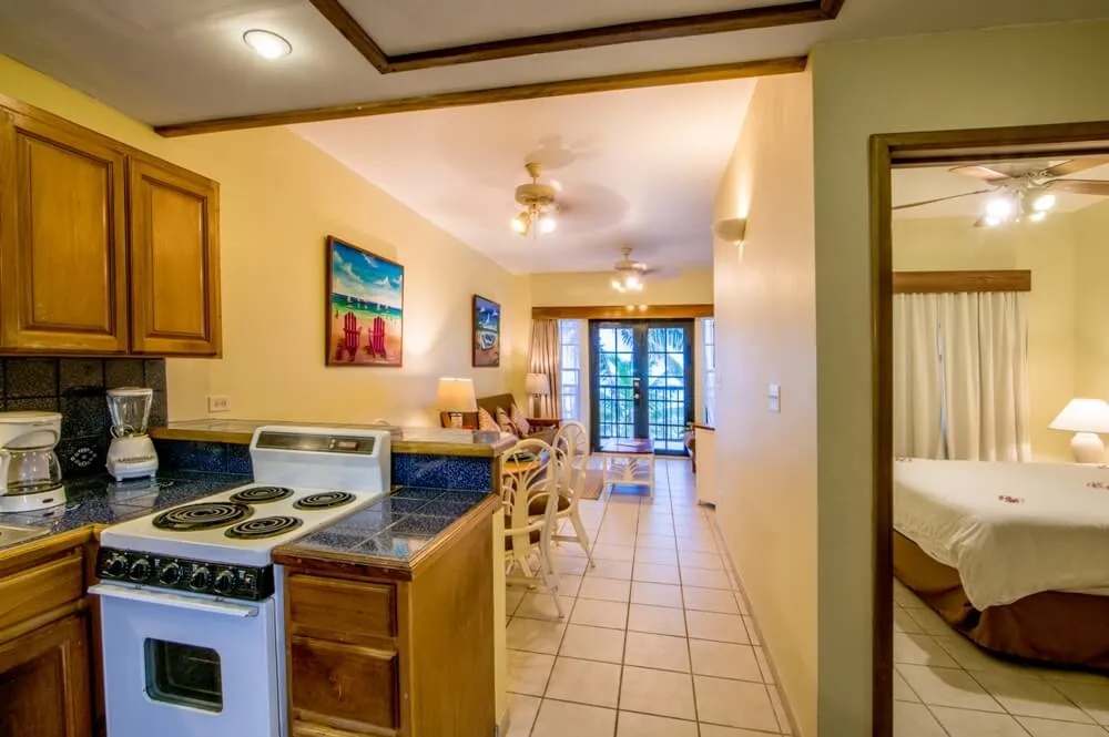sunbreeze-suites-belize-7-ocean-font-suite-1.jpg
